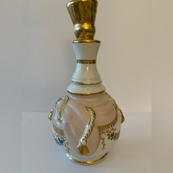 Carlin Comforts Pink Porcelain Vanity Perfume Decanter & Powder Dish - Picture 6 of 17